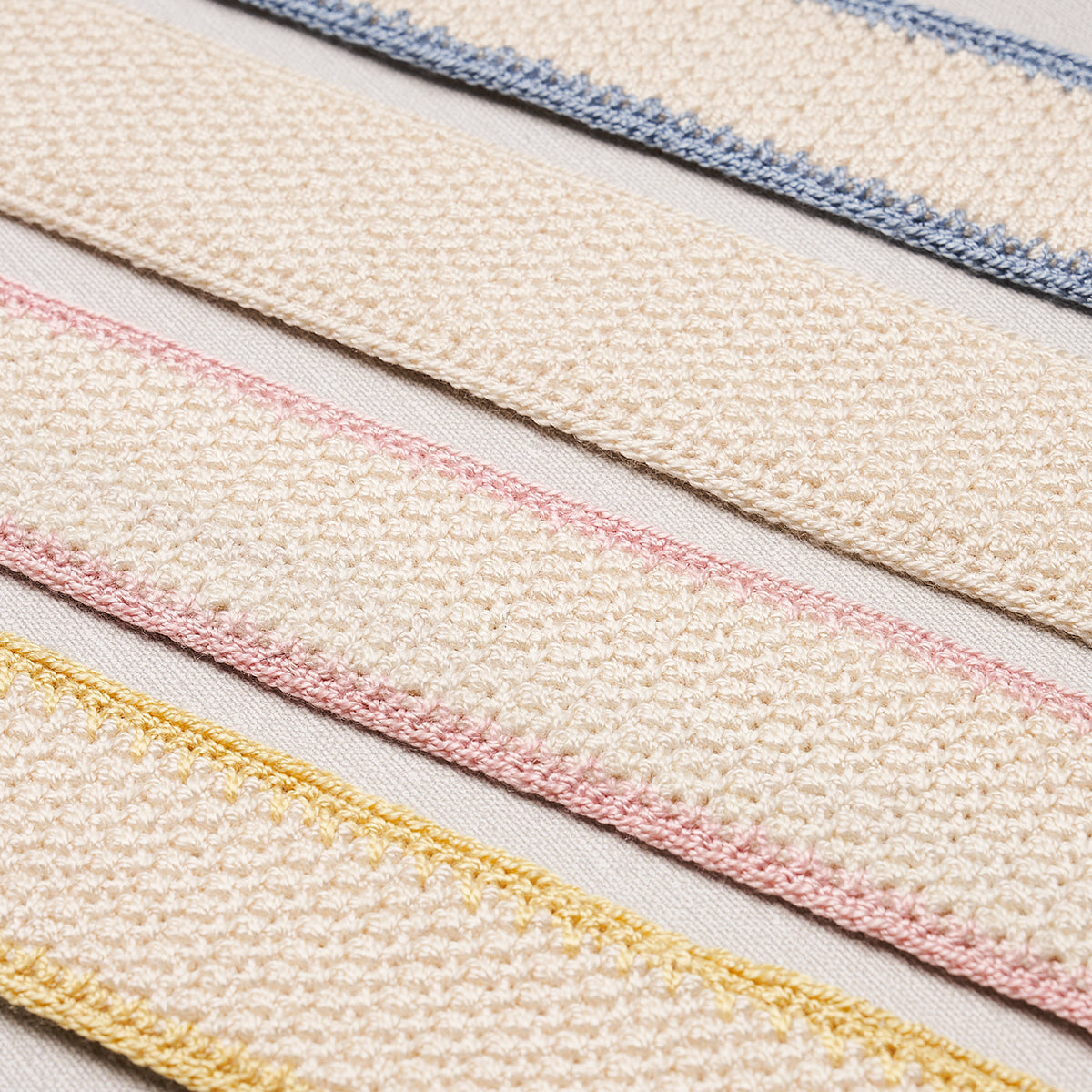 SYLVIA-CROCHET-TAPE-PETAL-SCHUMACHER-82673 - Schumacher Recortar