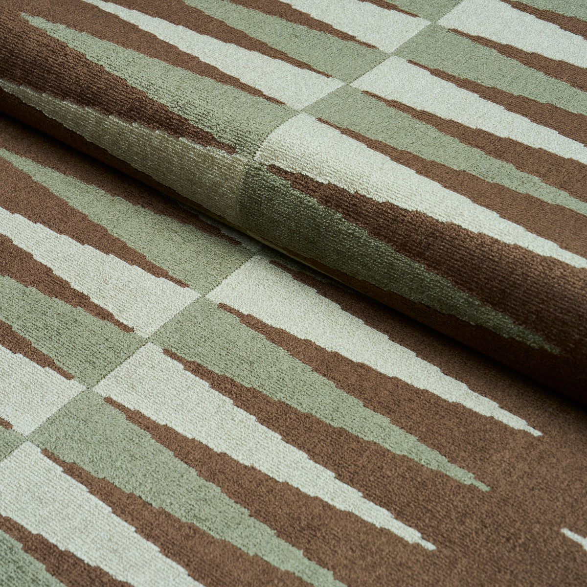BACKGAMMON-CUT-VELVET-VERDURE-SCHUMACHER-83204 - Schumacher Fabric