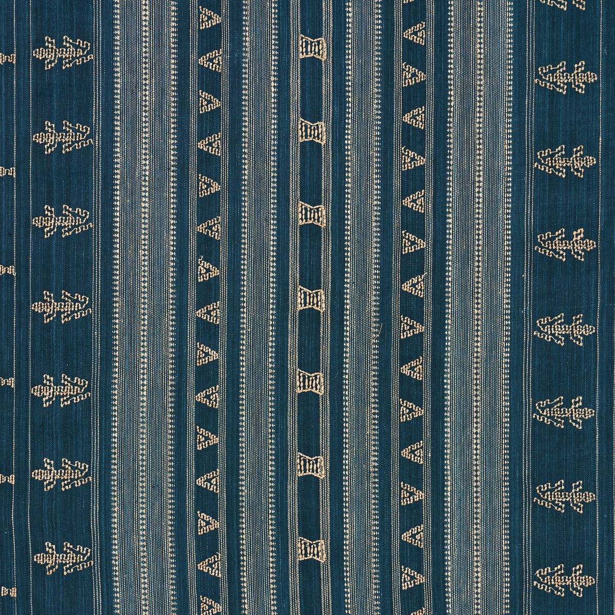 NIMA-EMBROIDERED-COTTON-LINEN-INDIGO-SCHUMACHER-84060 - Schumacher Tela