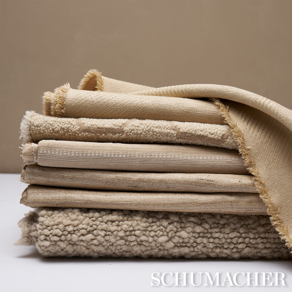AMIR-HANDWOVEN-SILK-CASEMENT-NATURAL-SCHUMACHER-84071 - Schumacher Tela