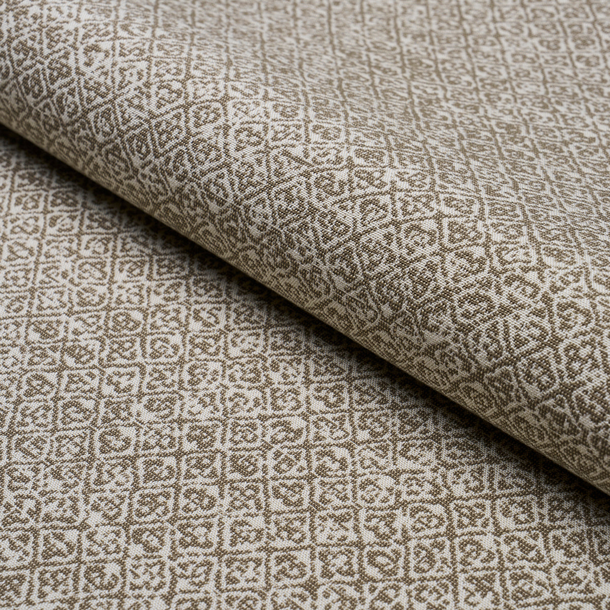 SARONG-WEAVE-INDOOR-OUTDOOR-SEA-SALT-SCHUMACHER-84301