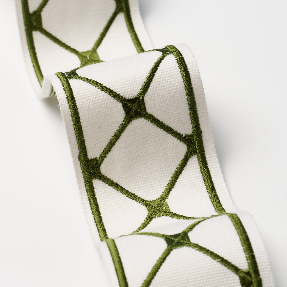 PARISIAN-BAMBOO-GREEN-SCHUMACHER-84600 - Schumacher Trim