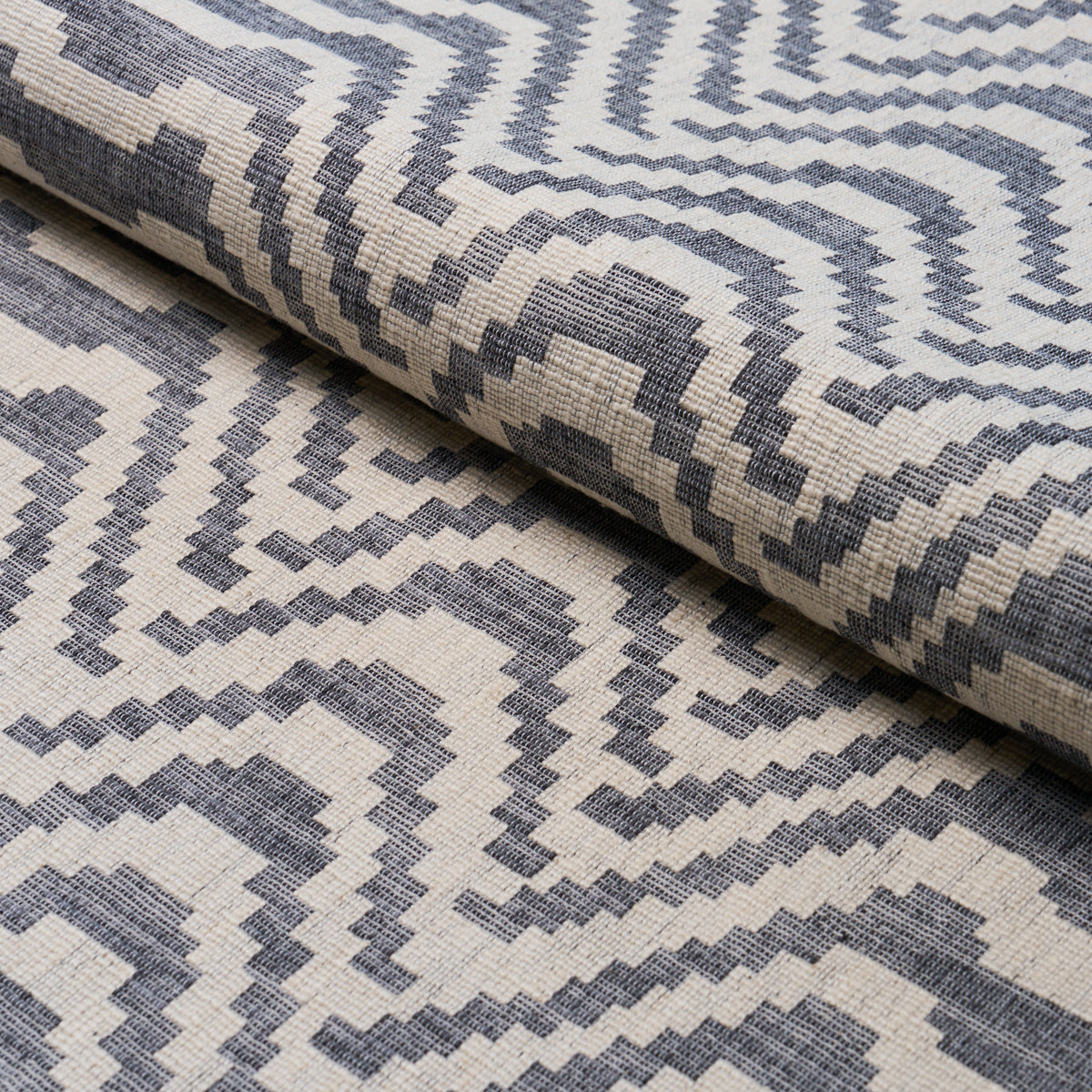 STEPPED-CHEVRON-INDIGO-SCHUMACHER-84640 - Schumacher Fabric
