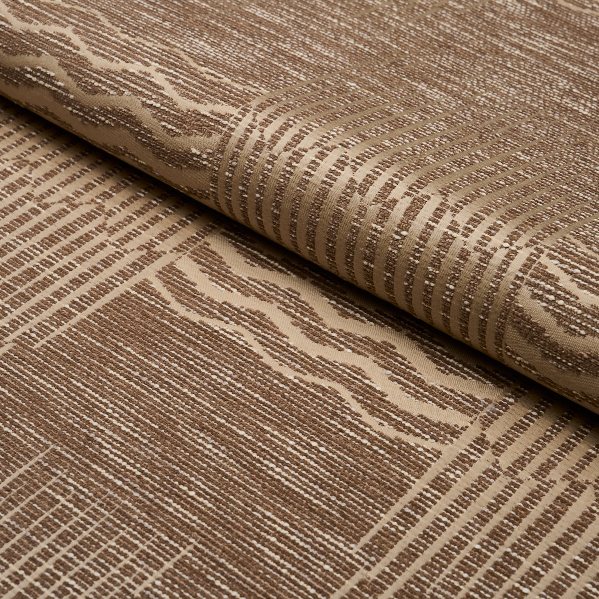 EL-DORADO-CHAMPAGNE-SCHUMACHER-84661 - Schumacher Tela