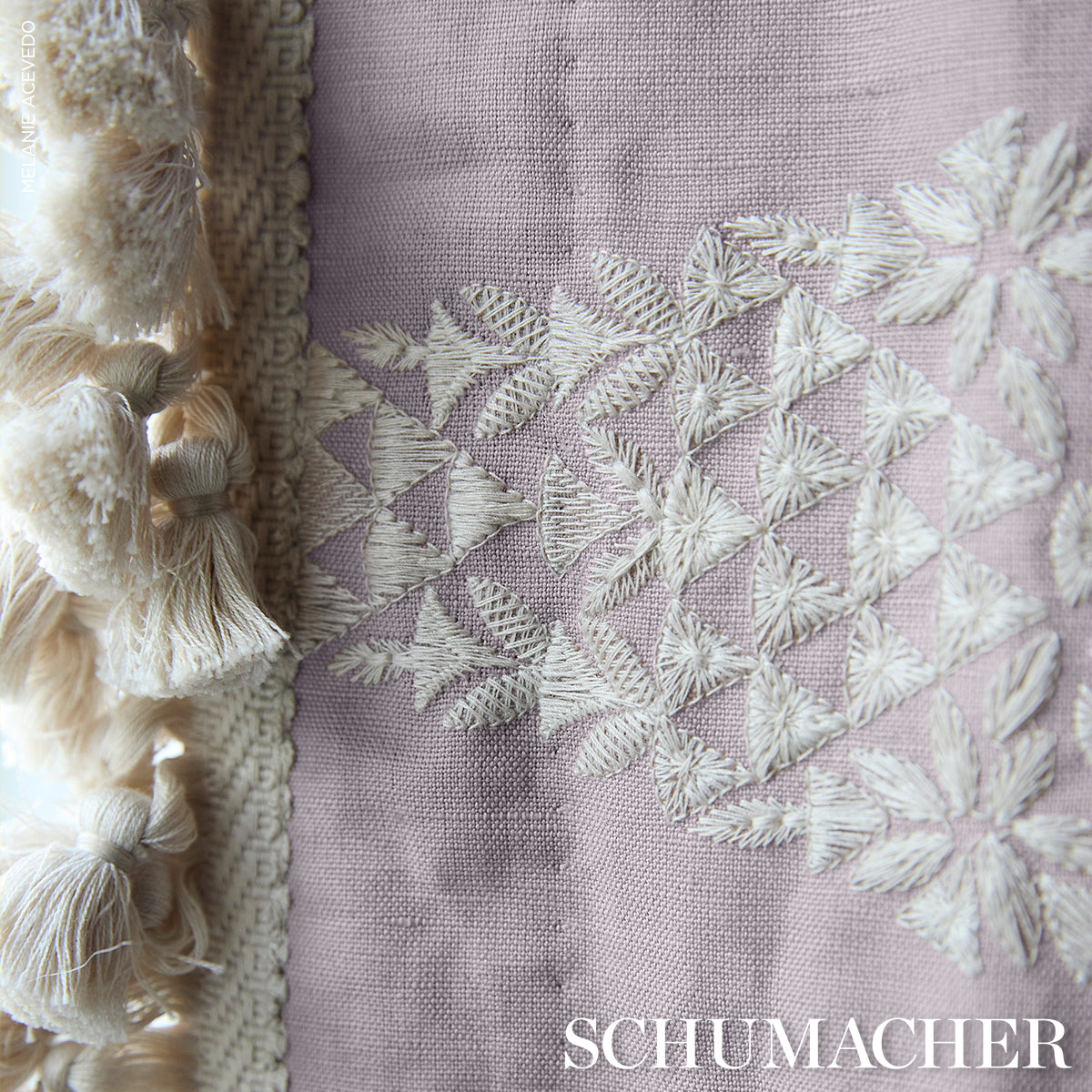 ROSALIND-TASSEL-TRIM-NATURAL-SCHUMACHER-85681 - Schumacher Trim