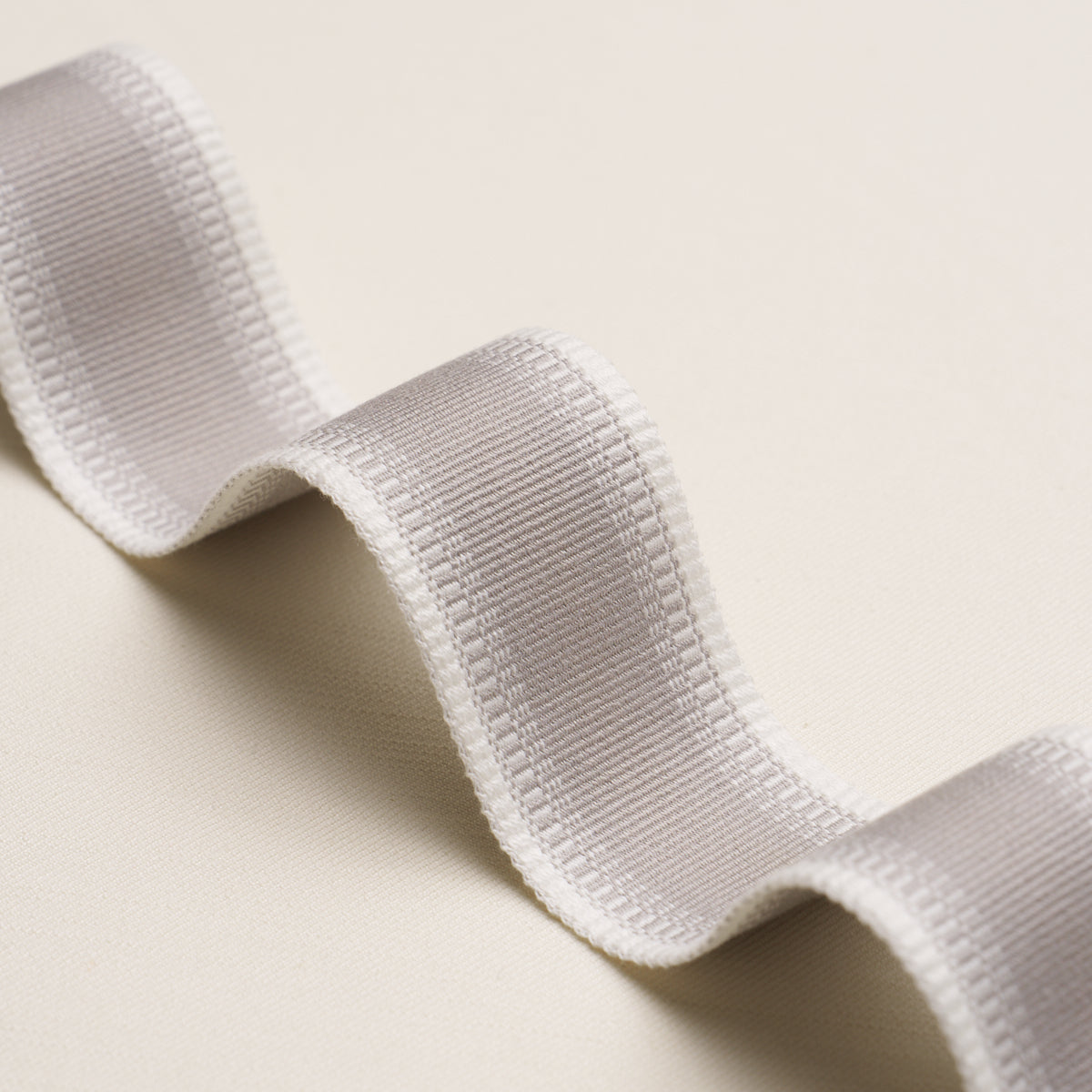 BELTON-TAPE-NARROW-GREY-SCHUMACHER-86174 - Schumacher Recortar