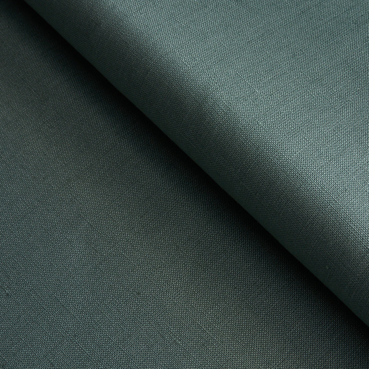 MIDDLETON-LINEN-VENETIAN-SCHUMACHER-93224 - Schumacher Fabric