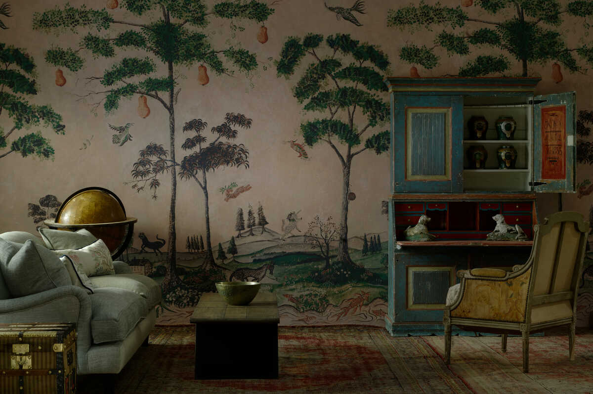 Mythical Land - Vellum - KRAVET COUTURE Wallpaper