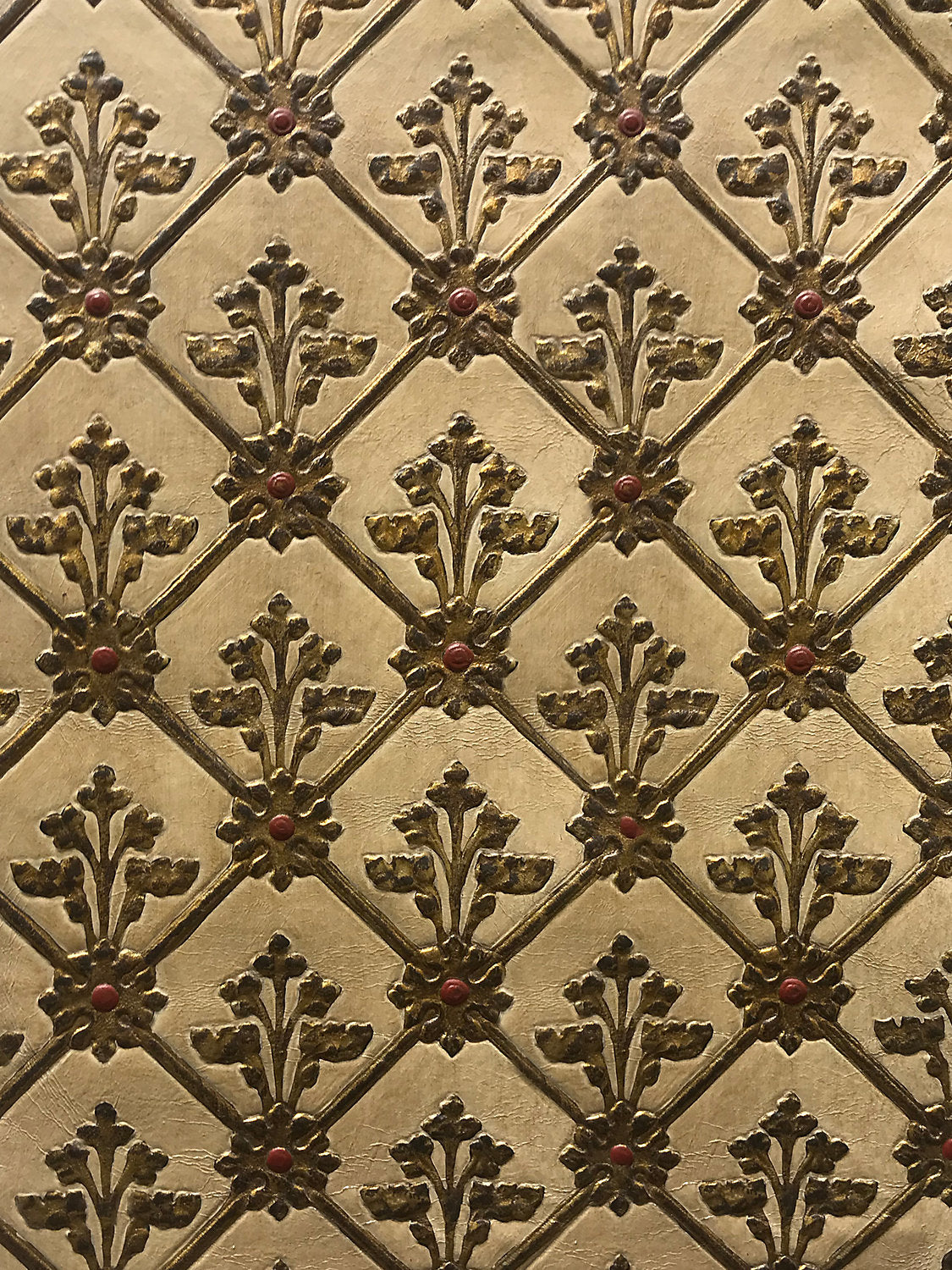 Cuir Resille - White/Gold - Scalamandre Fabric