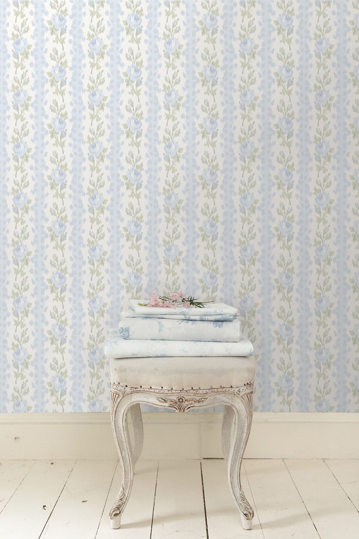 blooming-heirloom-marie-rose-stripe-wallpaper-blue-romance-york-wallcoverings-ast4171