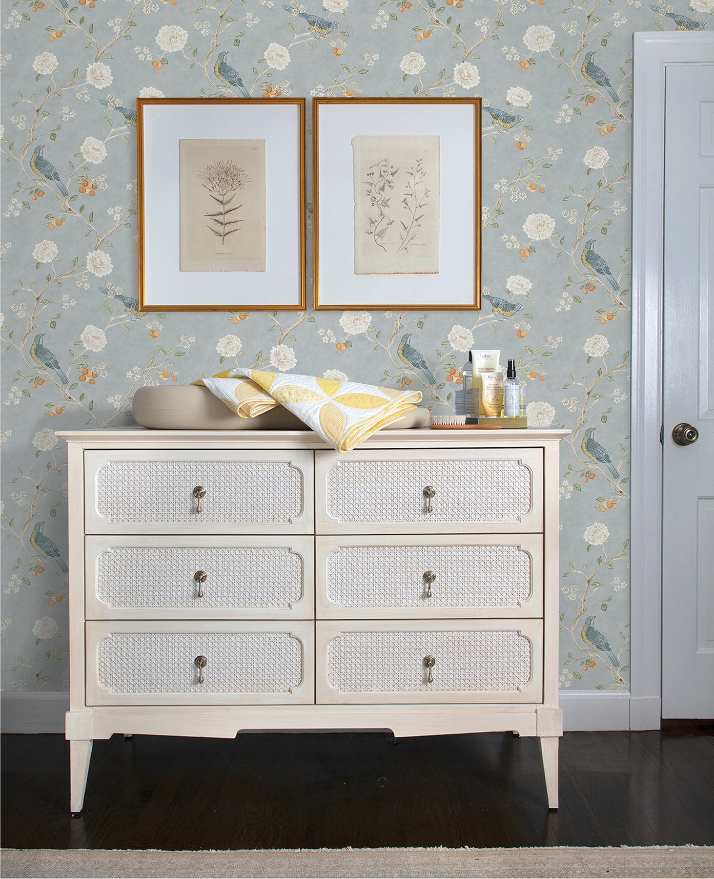 wellesley-heather-chinoiserie-wallpaper-blue-heather-york-wallcoverings-ast4362