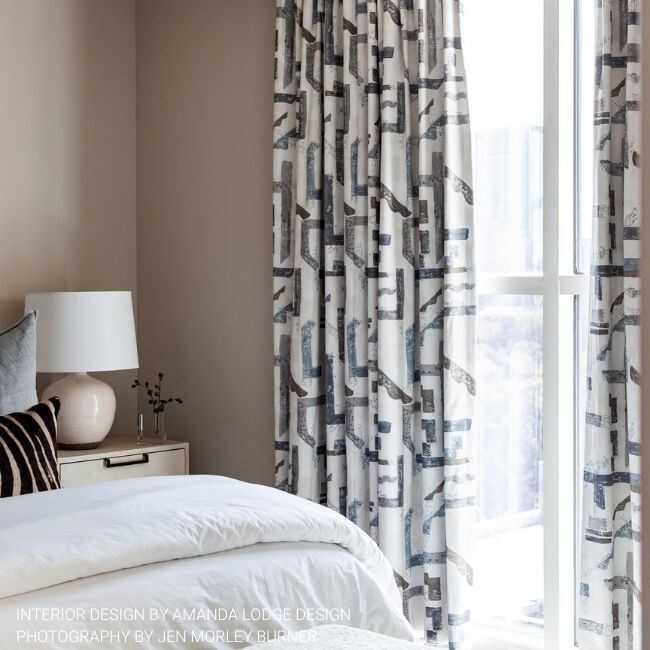 Dessau - Stone - KRAVET BASICS Fabric