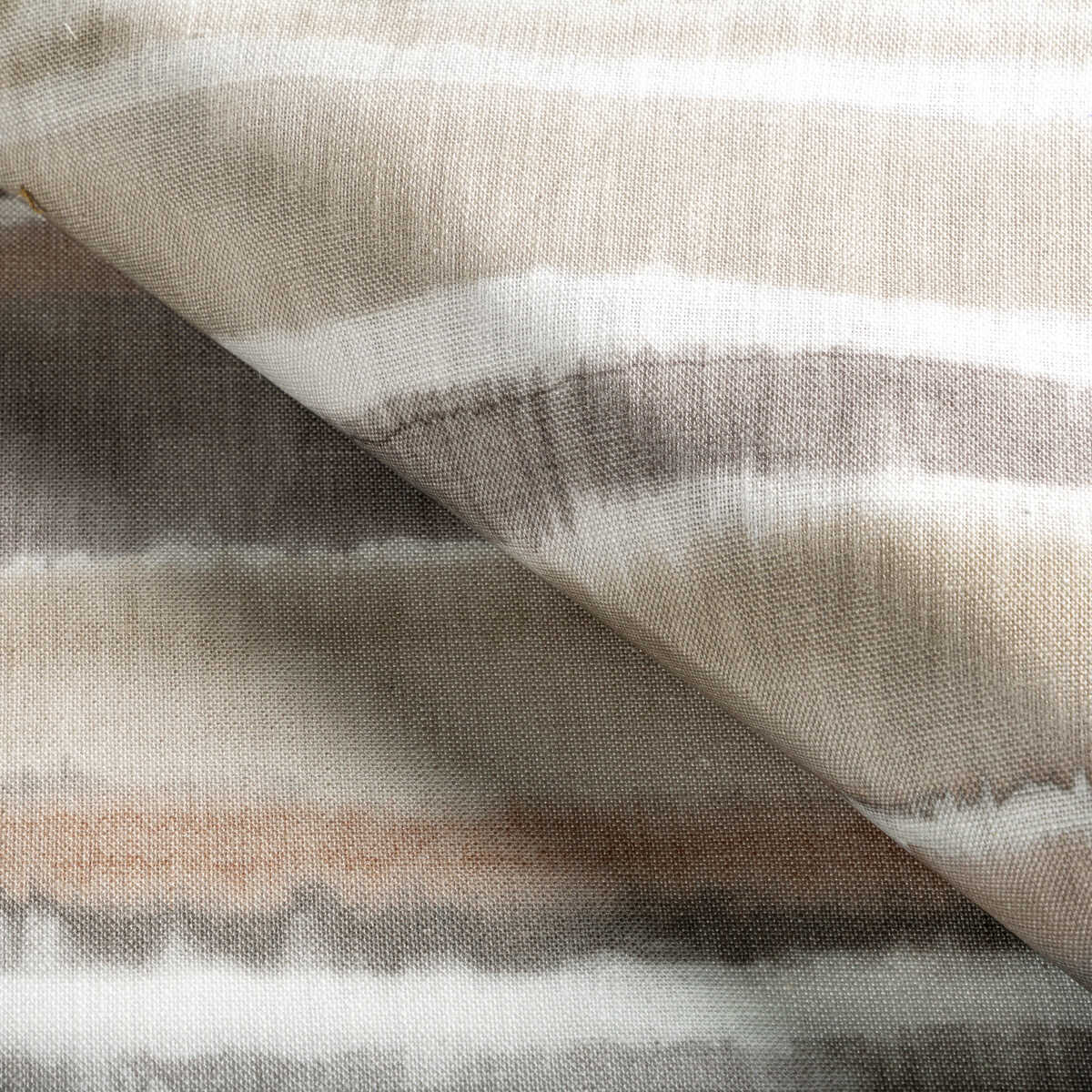 Enthral - Quartz - KRAVET COUTURE Fabric