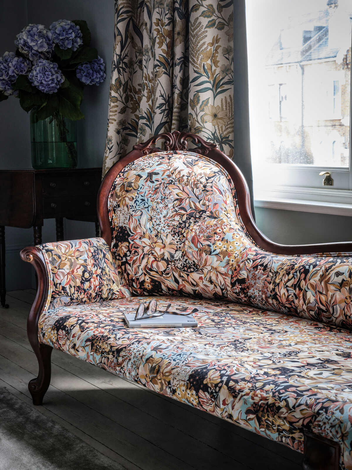 Aubrey Velvet - Noir/Mineral - CLARKE AND CLARKE Fabric