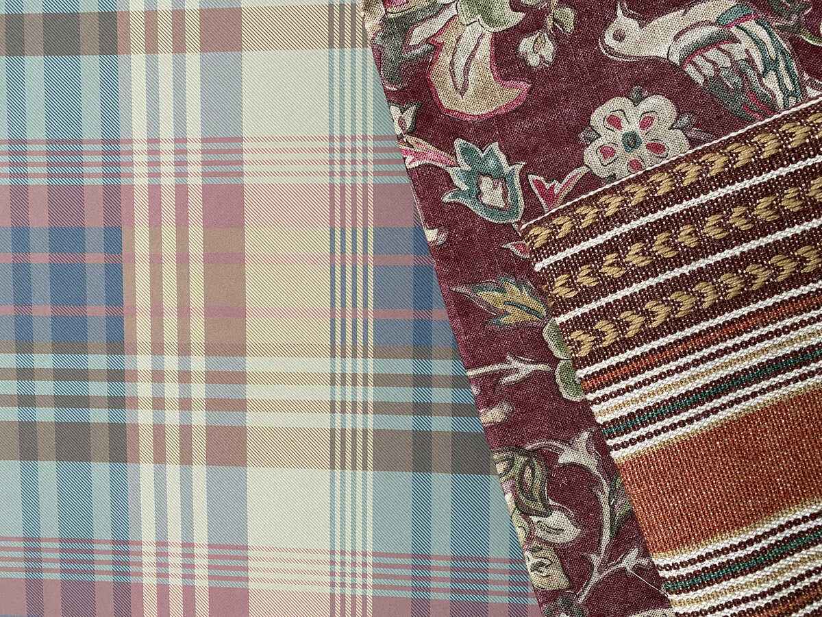 Fg100v1100 Mulberry Ancient Tartan Red Blue Mulberry Wallpaper - MULBERRY Wallpaper