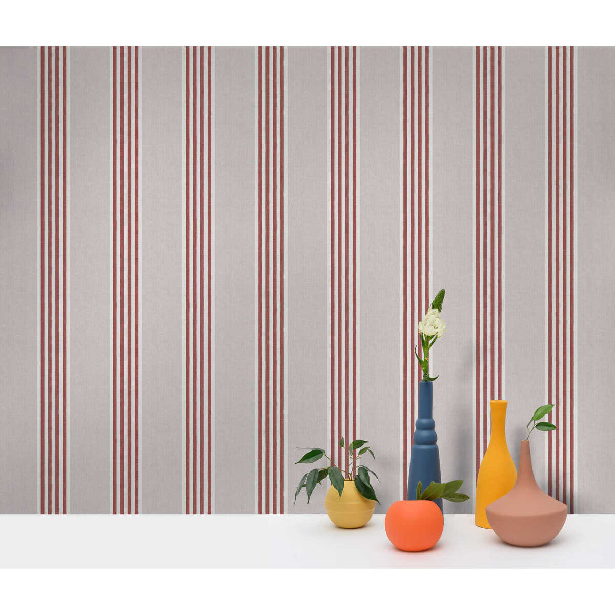 Gerra - Rojo - GASTON Y DANIELA Wallpaper