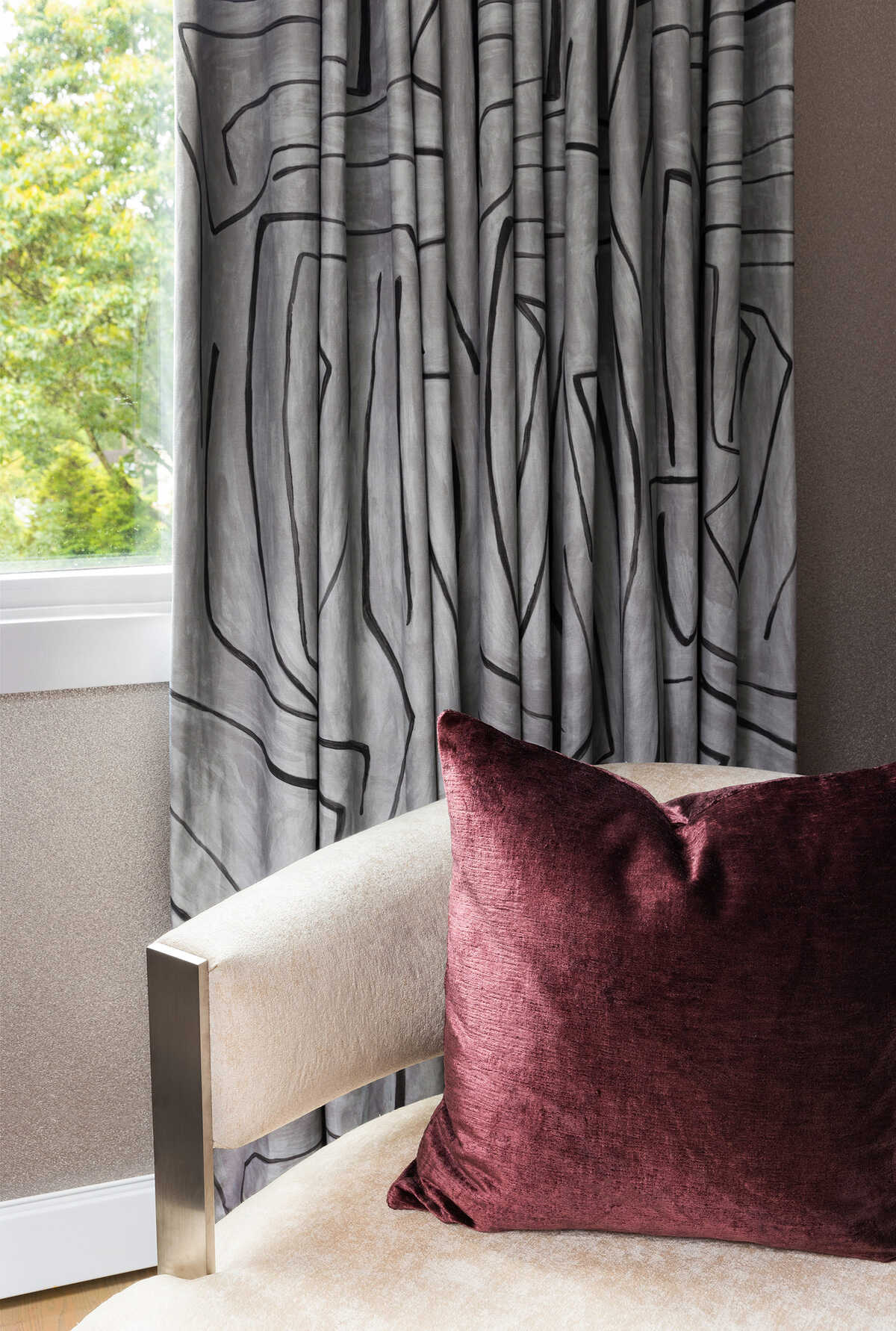 Graffito - Graphite - LEE JOFA MODERN Fabric