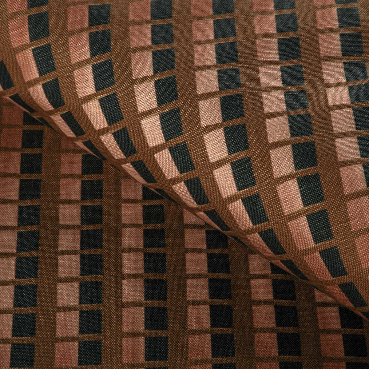 Refrakt - Cerise - LEE JOFA MODERN Fabric