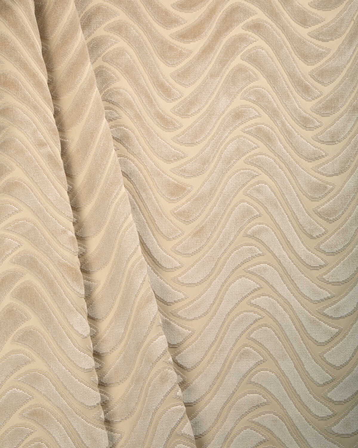 Crosby Velvet - Buff - LEE JOFA MODERN Fabric