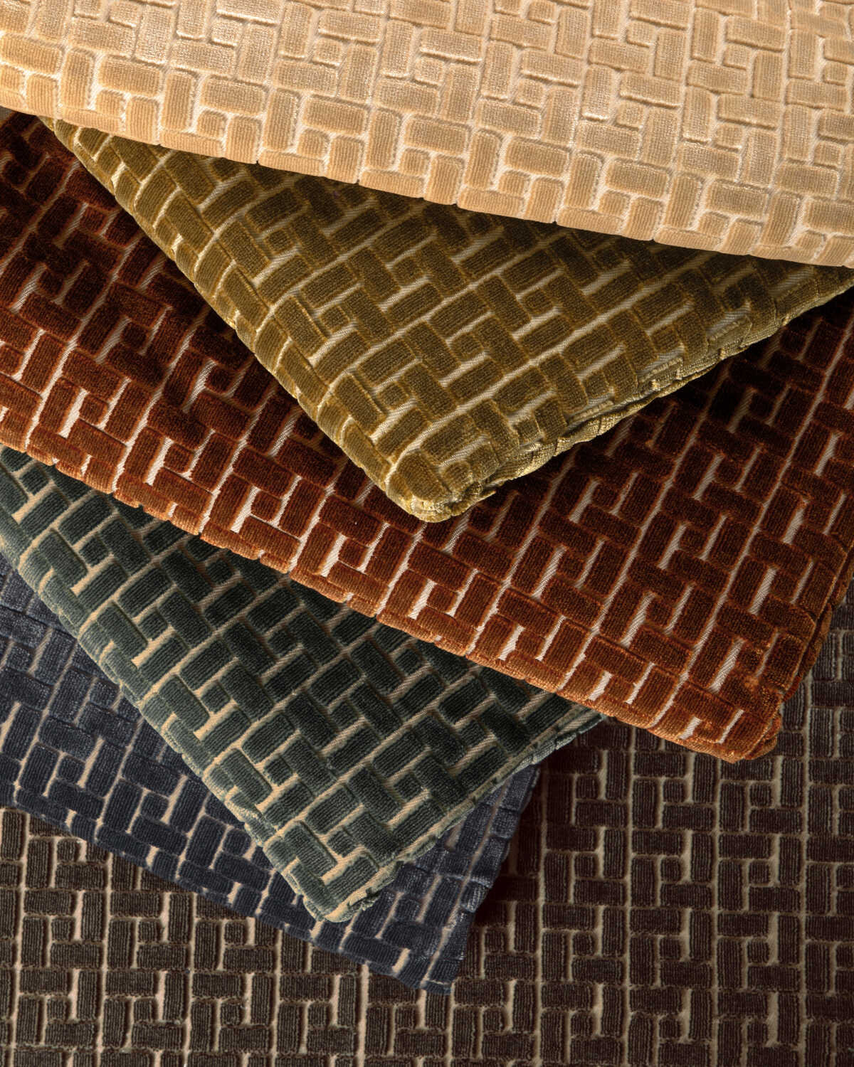 Fieldstone Velvet - Domino - LEE JOFA MODERN Fabric