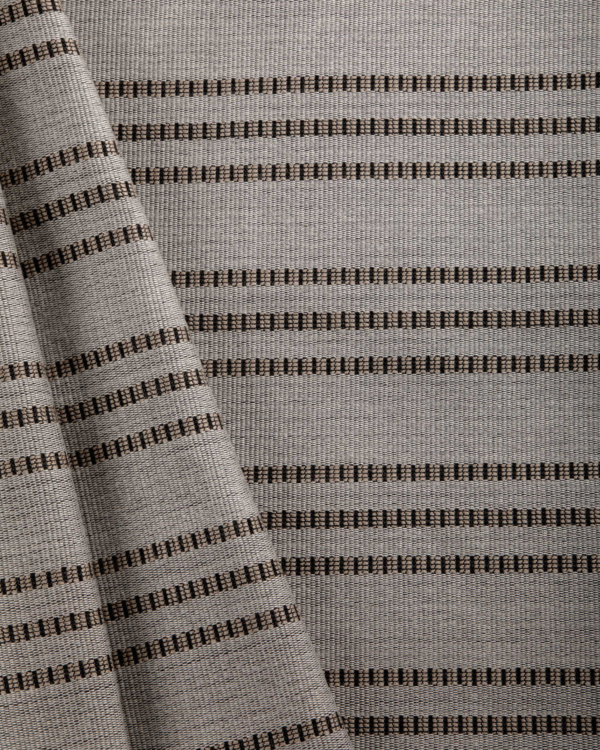 Fringe Weave - Black/White - LEE JOFA MODERN Fabric