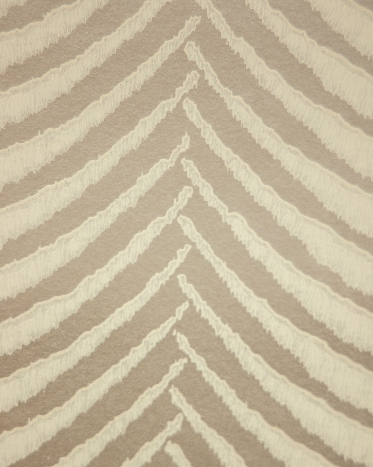 Calista Wc - Silver - Lee Jofa Wallpaper