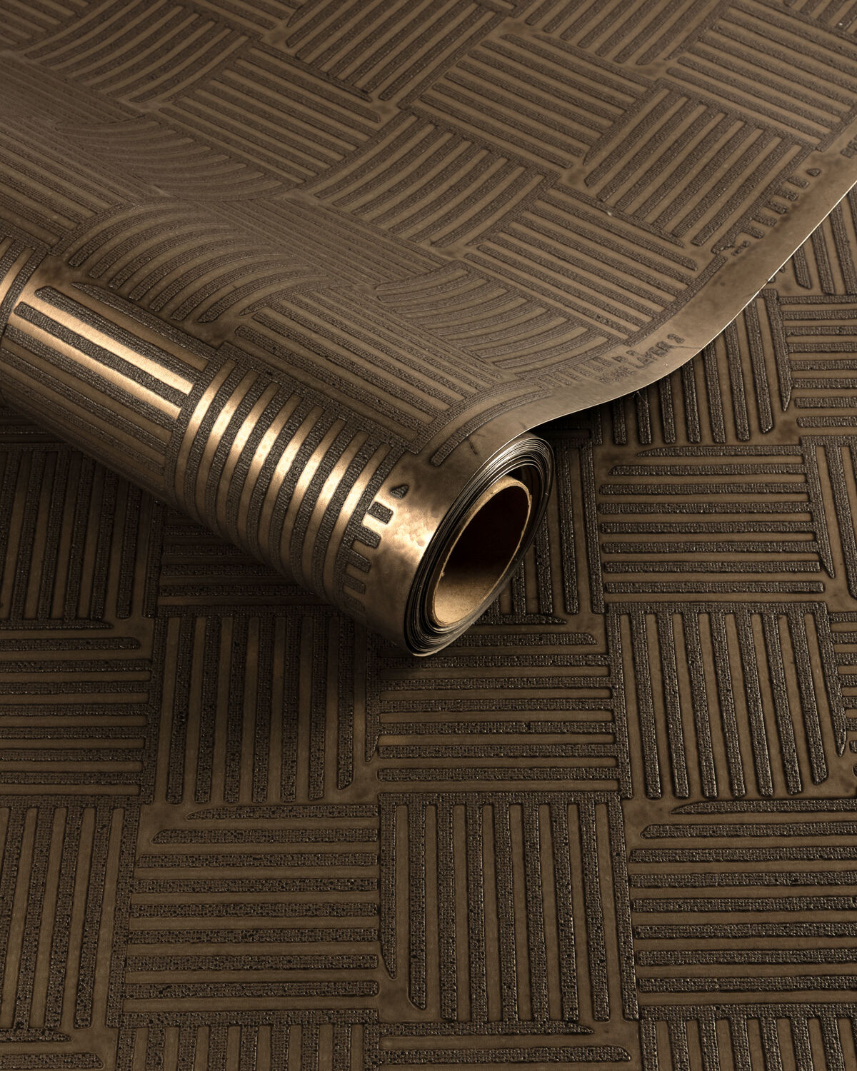 Tetra Wc - Walnut - Lee Jofa Wallpaper