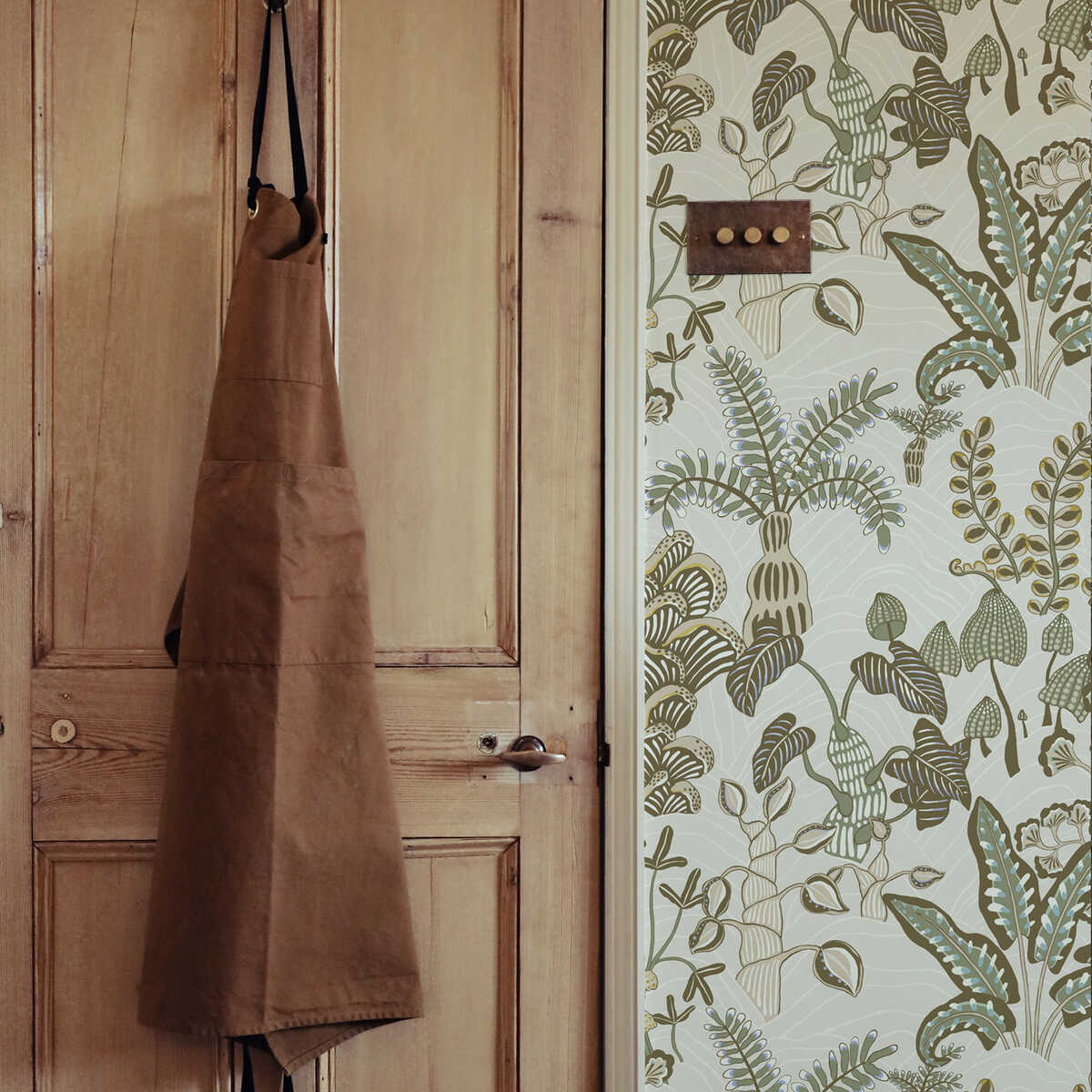 Woodland Floor - 31 - KRAVET COUTURE Wallpaper