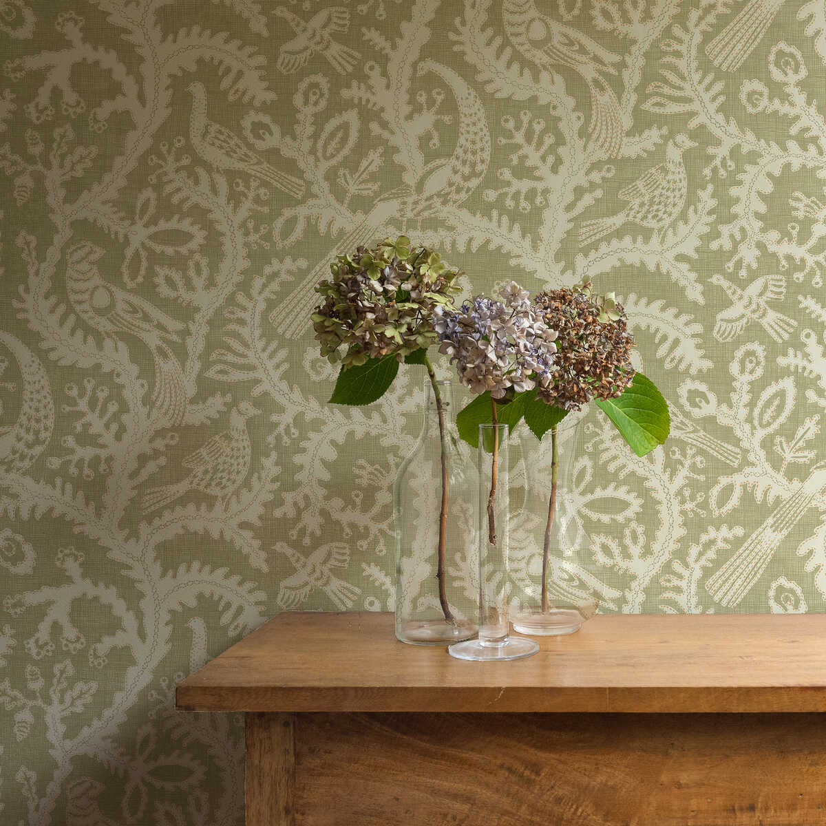 Stitched Birds - 31 - KRAVET COUTURE Papel pintado