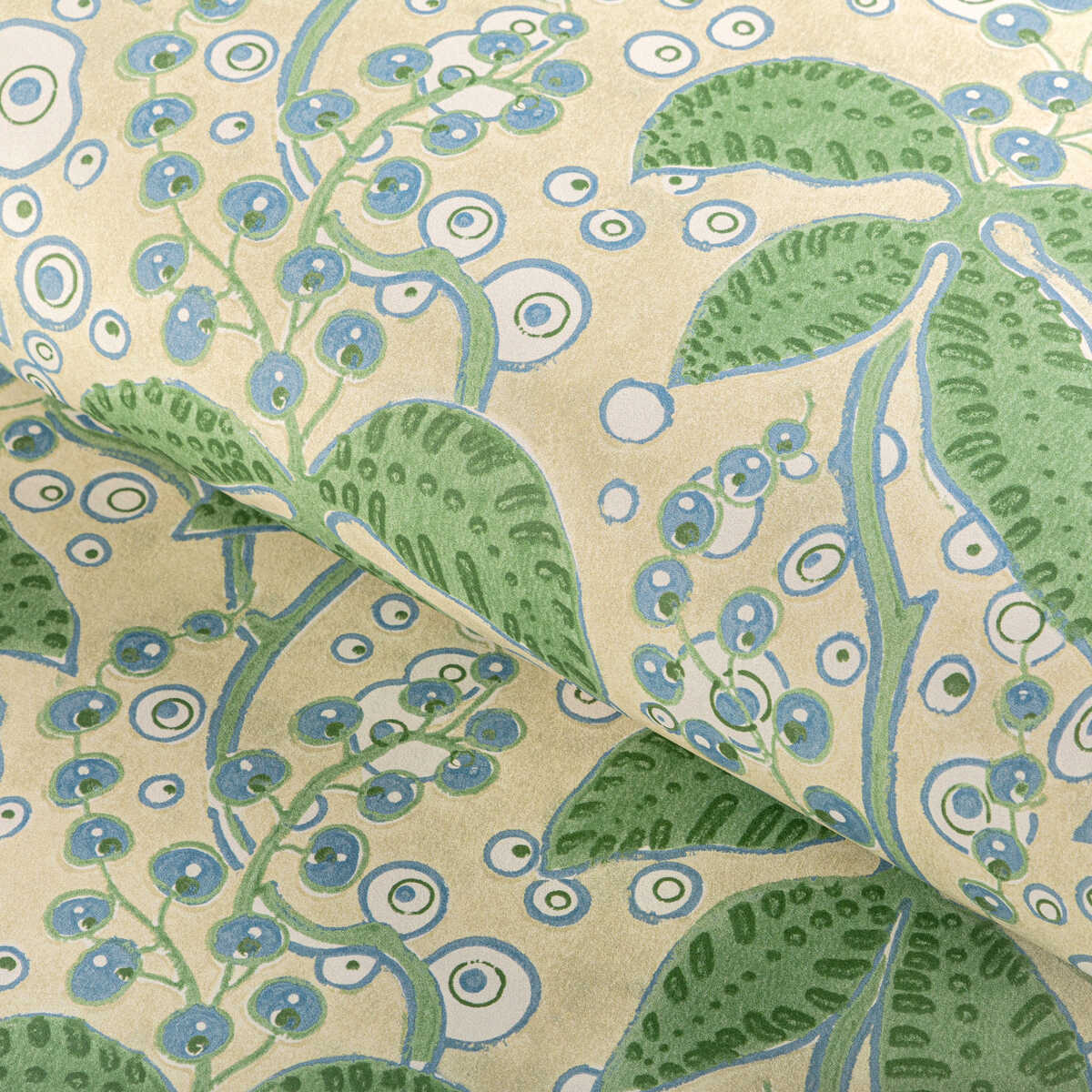 Putnam Paper - Leaf/Blue - LEE JOFA Wallpaper