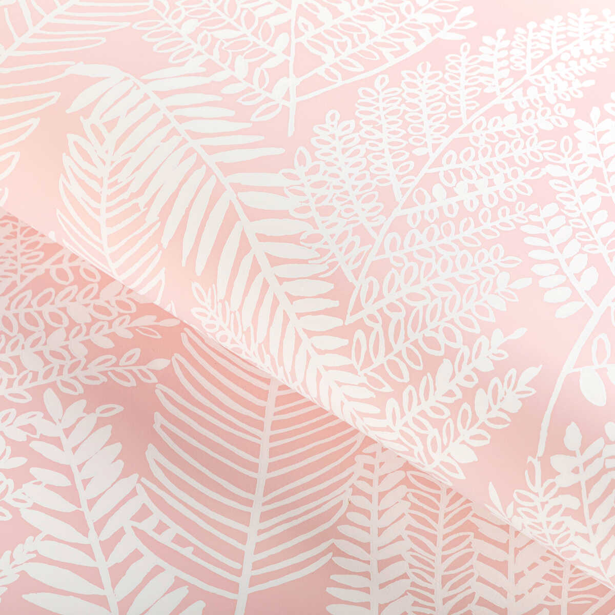 Carrick Paper - Petal - LEE JOFA Wallpaper
