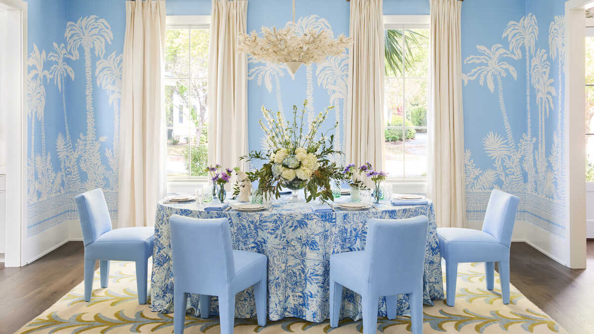 Palms Way Mural Gc - Blue - LEE JOFA Papel pintado