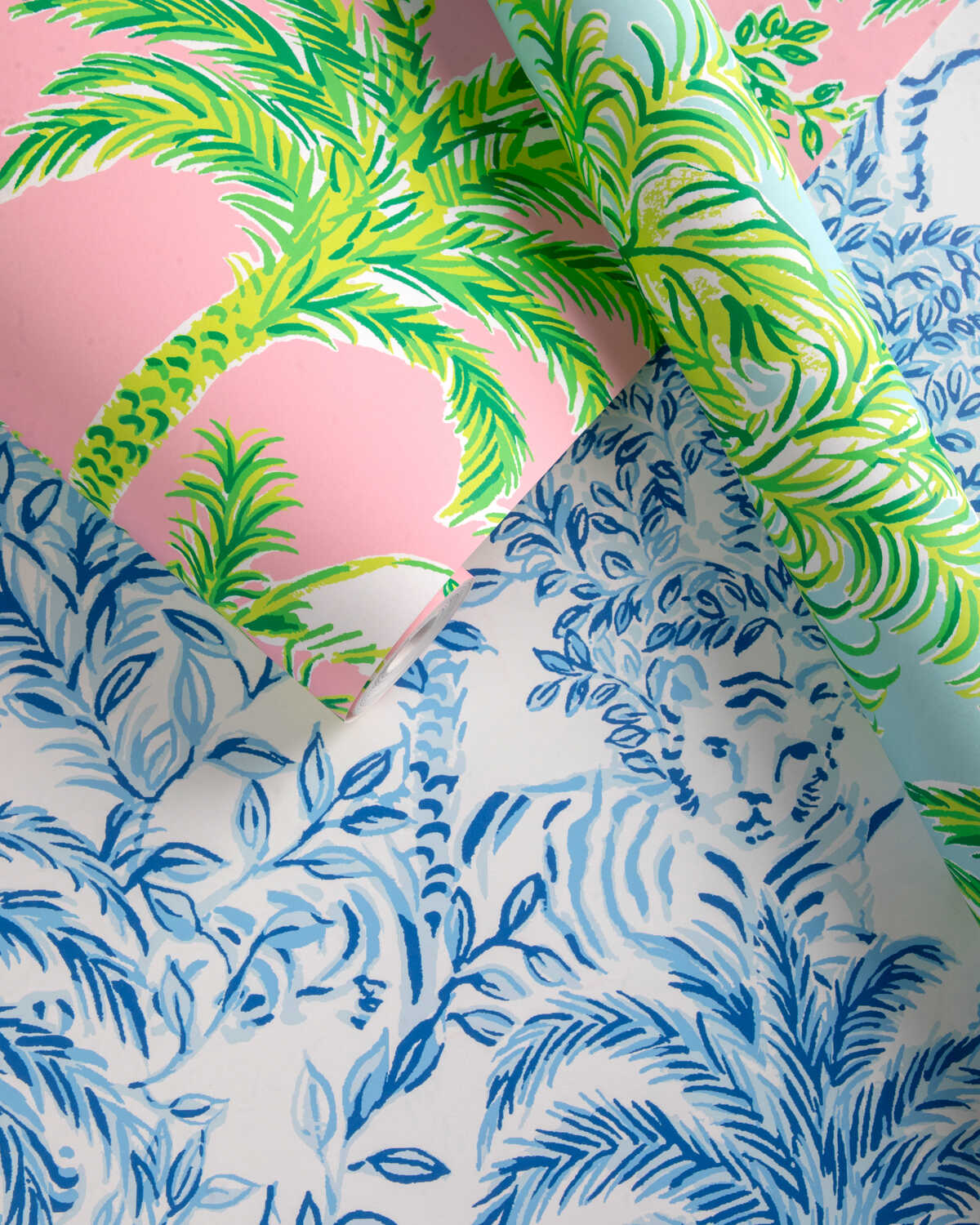 Tiger Queen Wp - Aqua - LEE JOFA Wallpaper