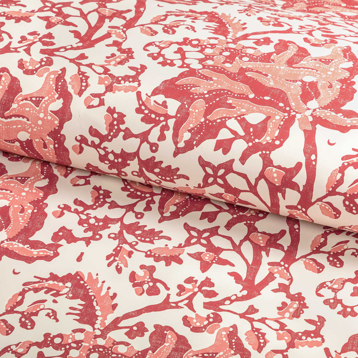 Weymouth - Red - BRUNSCHWIG & FILS Wallpaper
