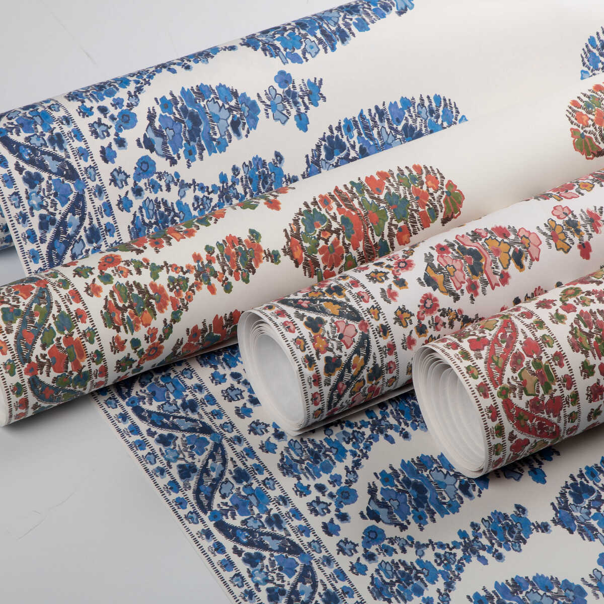 Visan - Navy/Sky - BRUNSCHWIG & FILS Wallpaper