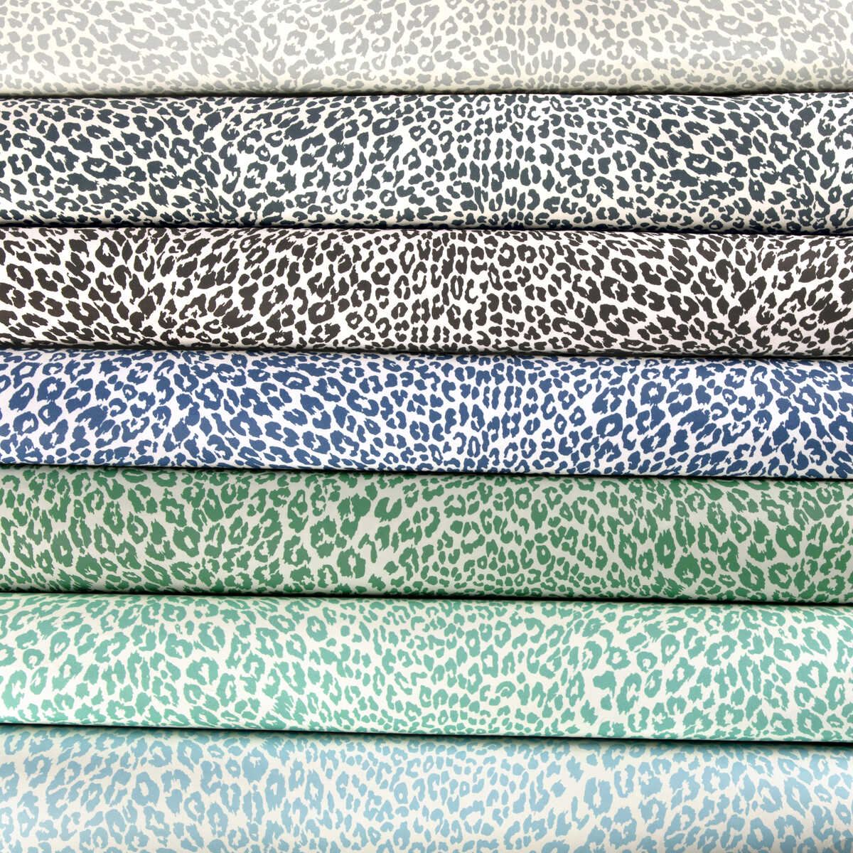 Petit Leopard - Aqua - BRUNSCHWIG & FILS Wallpaper