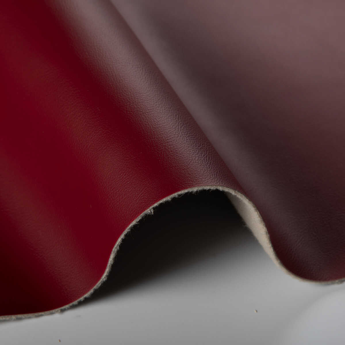 Rand - Cherry - KRAVET CONTRACT Fabric