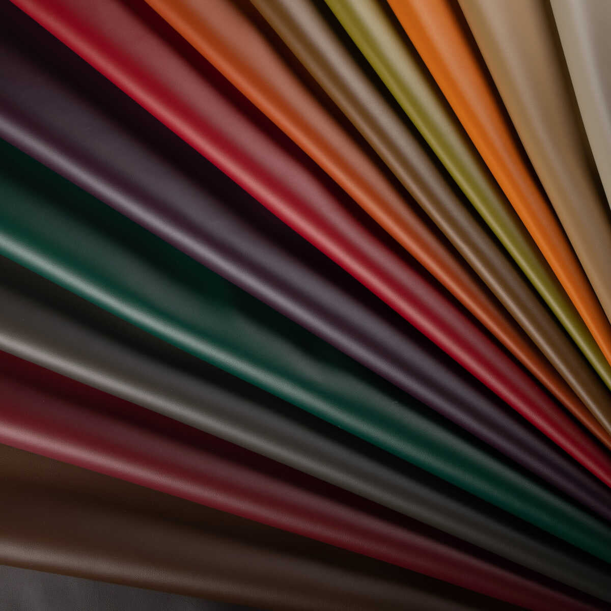 Rand - Sangria - KRAVET CONTRACT Fabric