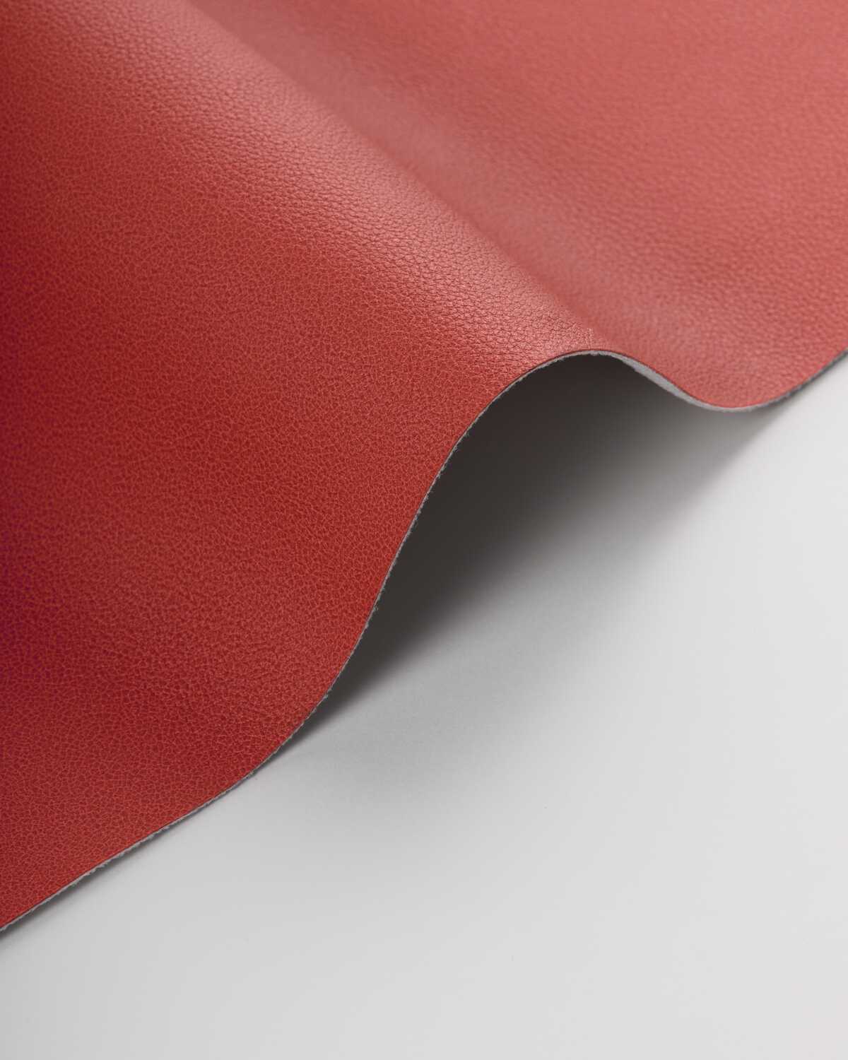 Reset - Raspberry - KRAVET CONTRACT Fabric