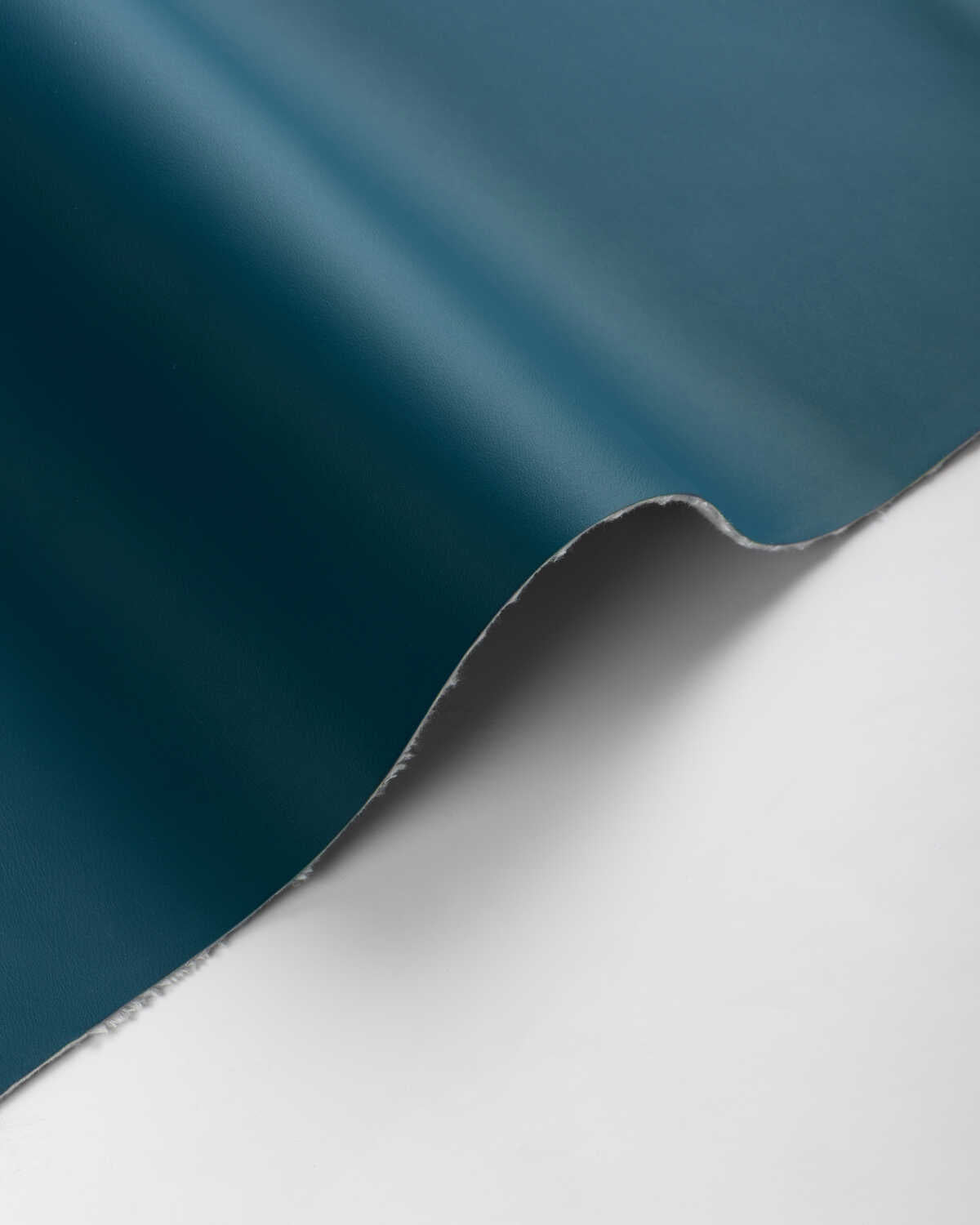 Retouch - Sapphire - KRAVET CONTRACT Tela