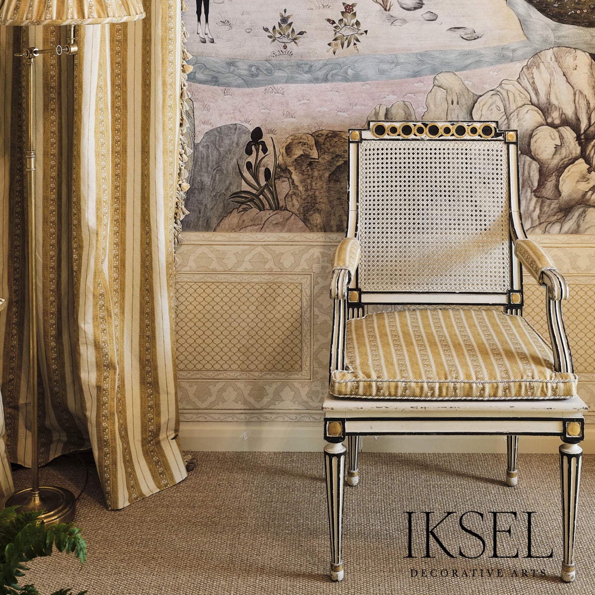 SAFAVID-GOLDEN-STRIPE-GOLD-SCHUMACHER-RF928CR71 - Schumacher Fabric