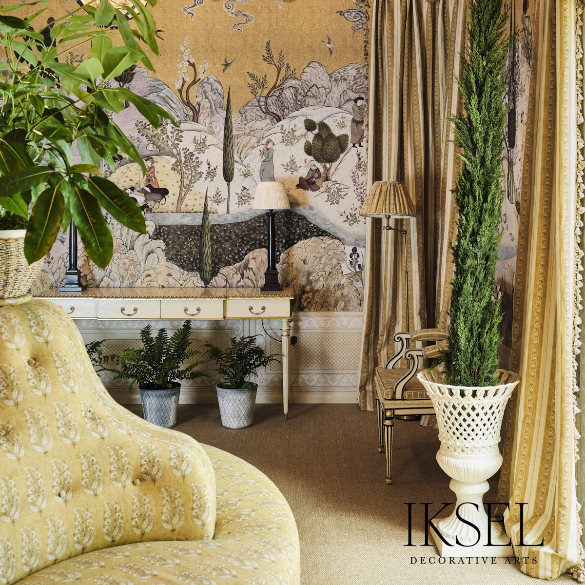 SAFAVID-WIDE-STRIPE-GOLD-SCHUMACHER-RF929CR71 - Schumacher Fabric