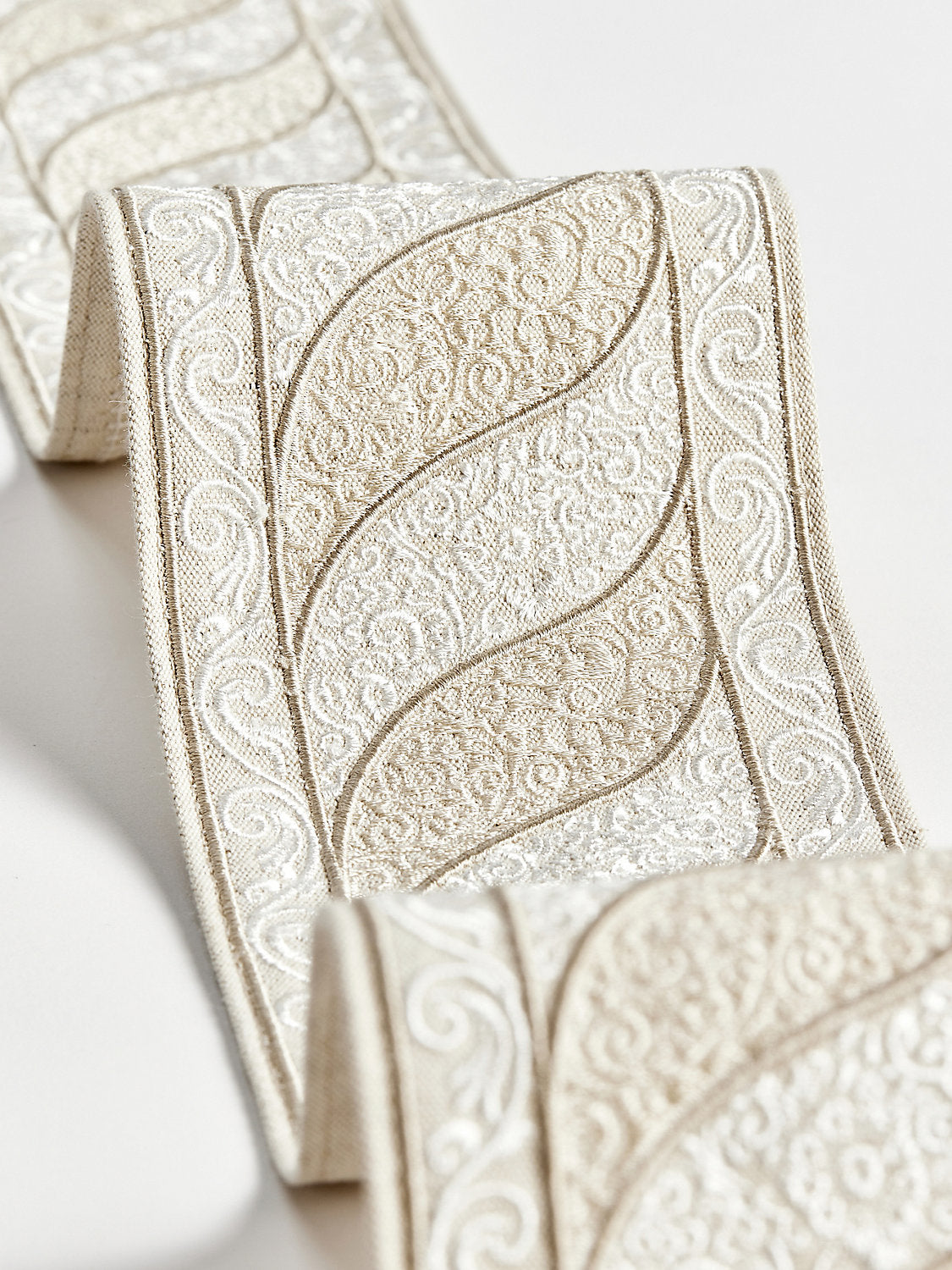 Paisley Embroidered Tape - Fawn