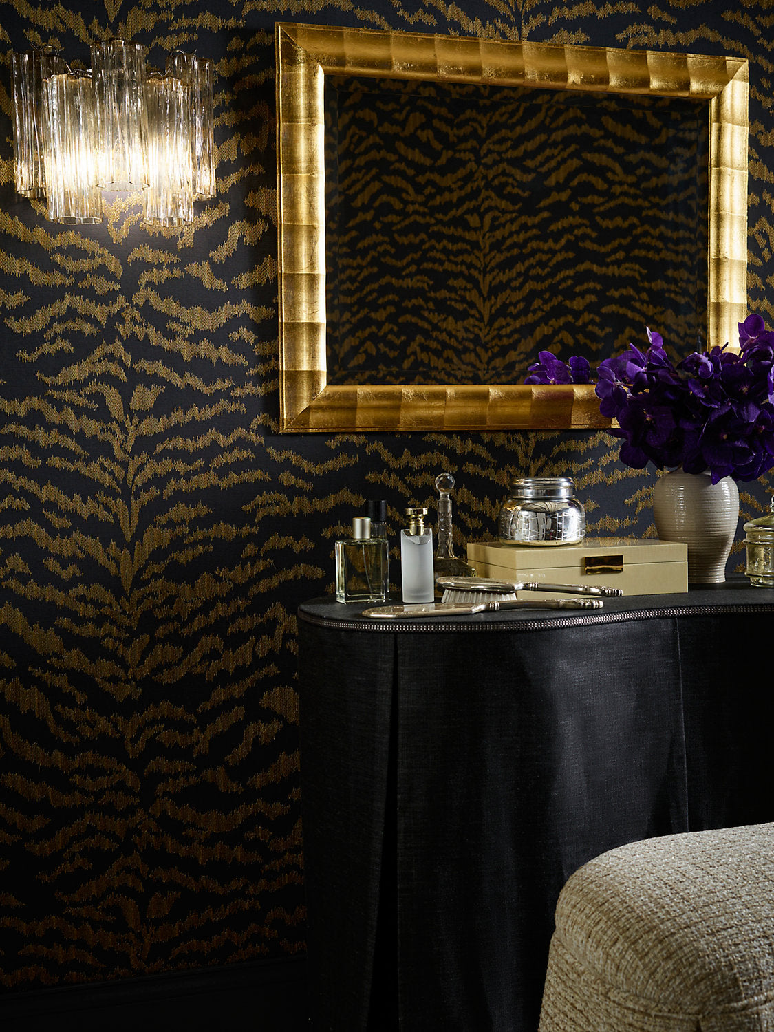TIGRESS WALLCOVERING BRONZE ON BLACK SC WP88506 0006 by Scalamandre Wallcovering