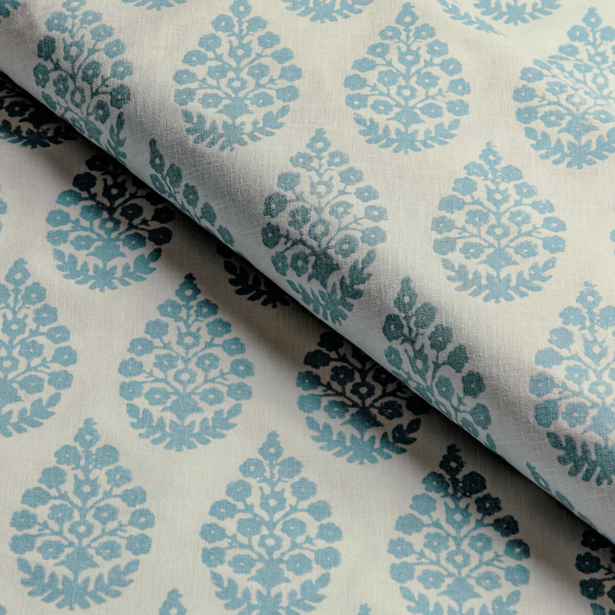 Kravet Basics - Tajpaisley-13 - KRAVET BASICS Fabric