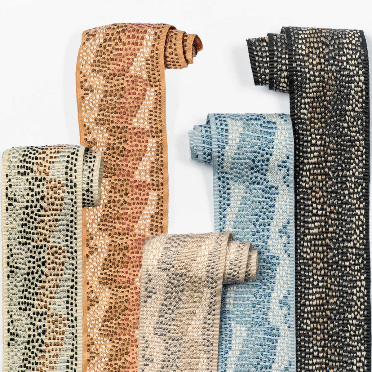 Surge Tape - Blackened - LEE JOFA MODERN Trim