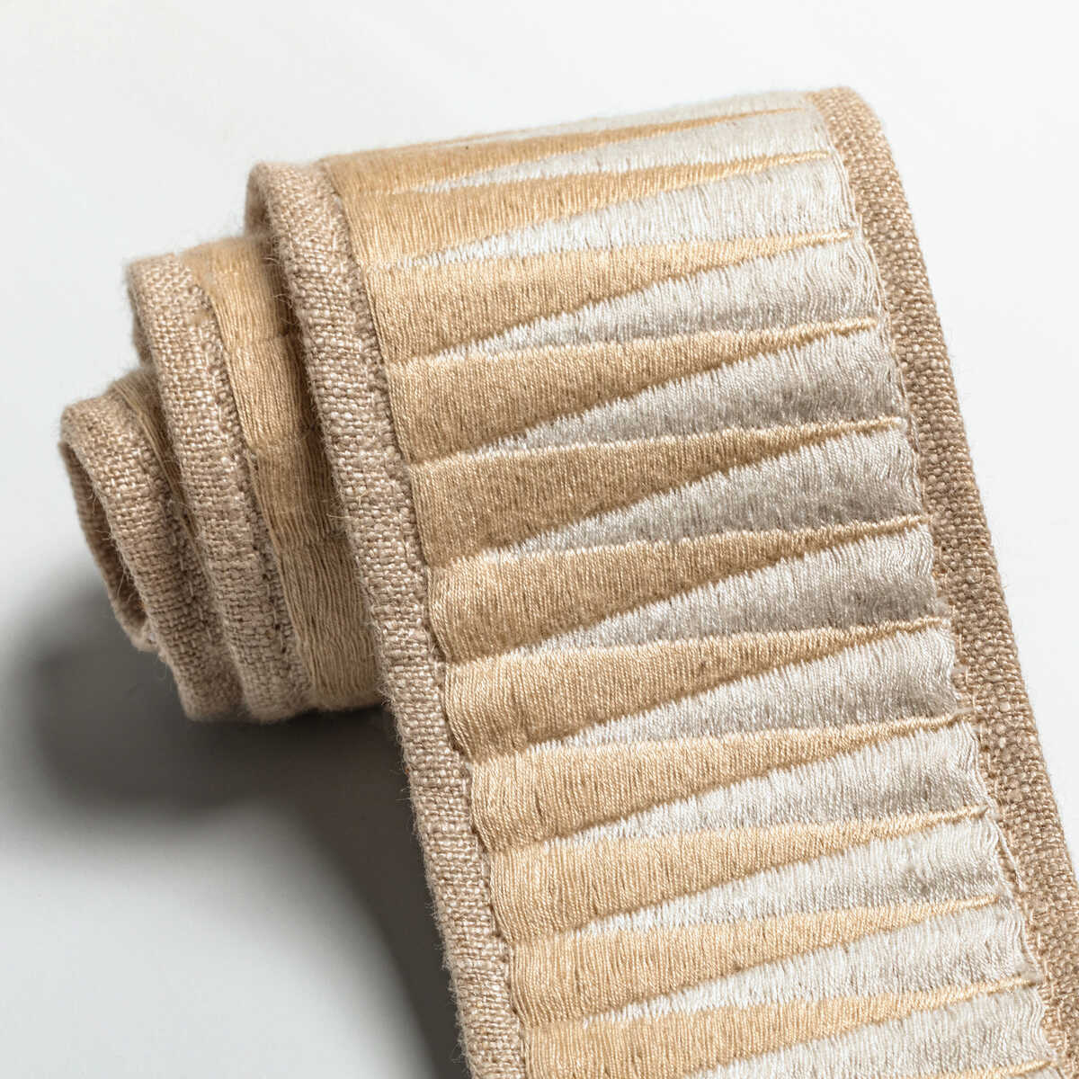 Bravado Tape - Vanilla Cream - LEE JOFA MODERN Trim