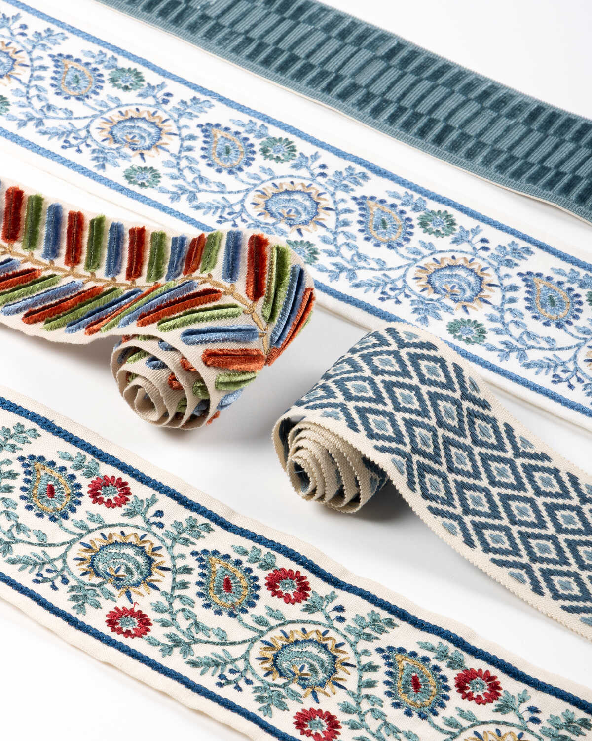 Bremhill Emb Tape - Navy - LEE JOFA Trim