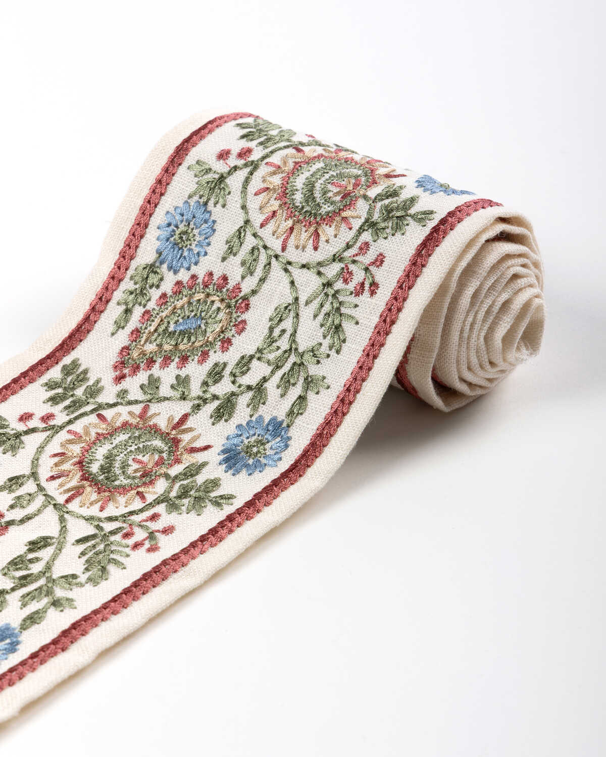 Bremhill Emb Tape - Rose - LEE JOFA Trim