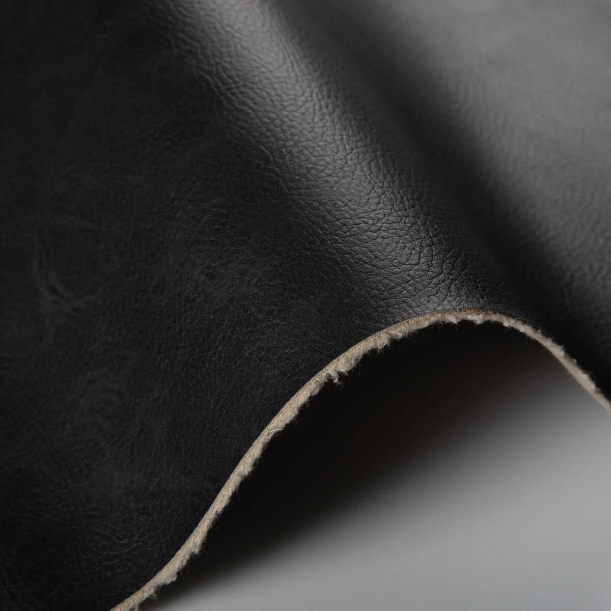 Toni - Stallion - KRAVET CONTRACT Fabric